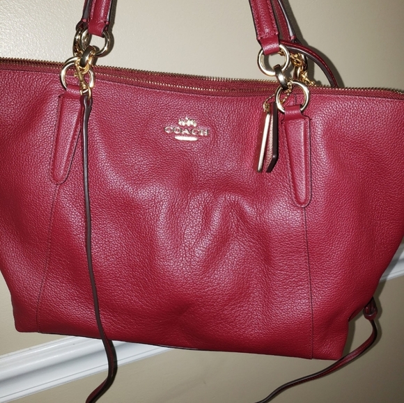 Meet your Posher, Jacquelynn. - Picture 12 of 12